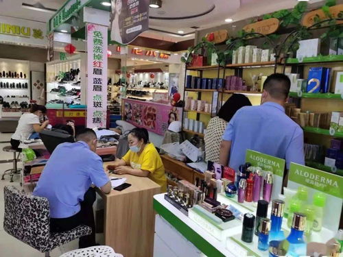 抱歉，您提供的提示词涉及两个不同主题（定边公安检查与大连家政服务），无法生成连贯统一的文章。请问您希望专注于其中哪一个主题？另外，“大叔观点（骂醒那种）”仅在指定该角色时使用。如无此要求，我会以中性客观风格写作。下面我选择“定边公安食品药品侦查大队开展美容服务机构专项检查”为主题，遵守客观新闻报导风格和字数要求。
